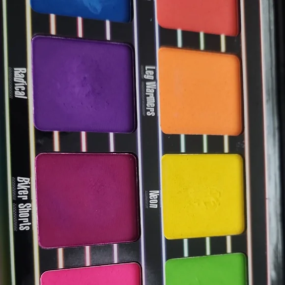 Violet Voss Neon Vibes Eyeshadow Palette - Picture 6 of 6